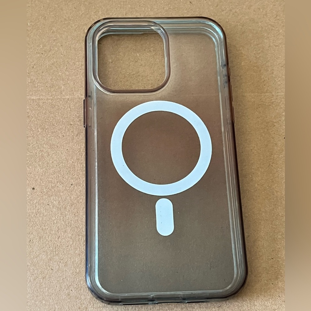 Transparent Phone Case with MagSafe Compatibility